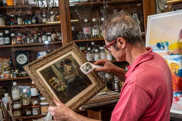 Cours de restauration de tableaux à Paris